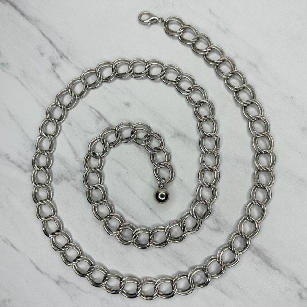Chunky Textured Silver Tone Chain Link Belt One Size (OS) ✨